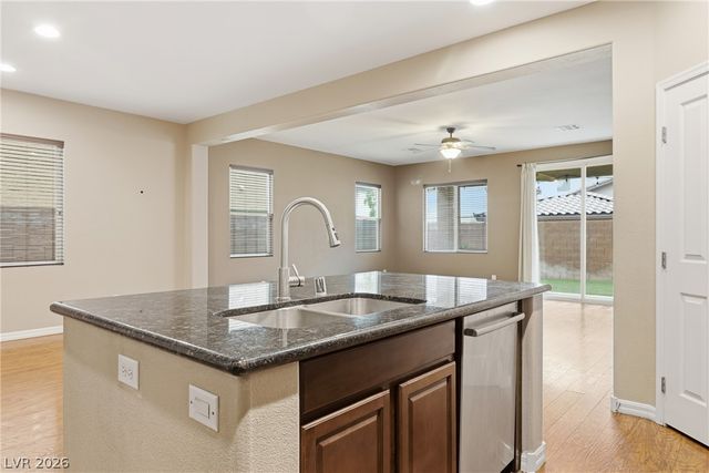 10441 Mount Washington Avenue, Las Vegas, NV 89166