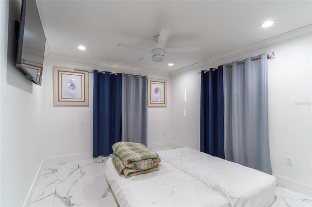 320 HARBOR PASSAGE, Clearwater Beach, FL 33767