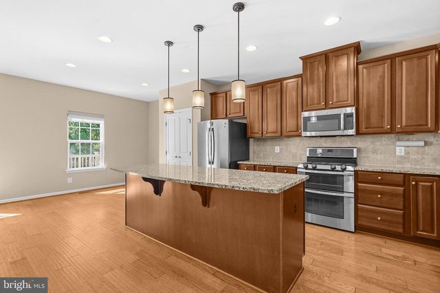 13649 ROCKINGHAM LN, Gainesville, VA 20155
