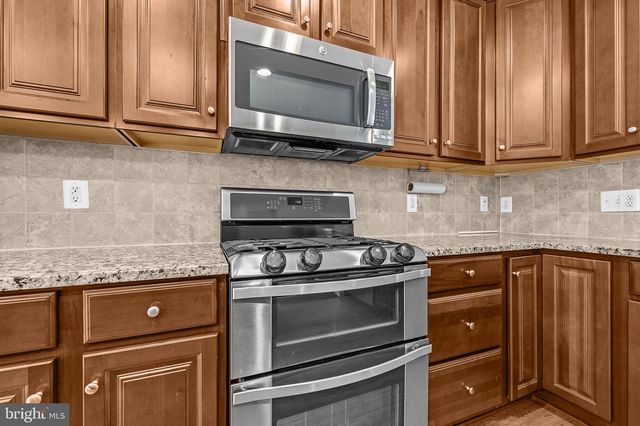 13649 ROCKINGHAM LN, Gainesville, VA 20155