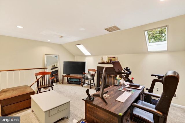 14230 OXFORD DR, Laurel, MD 20707