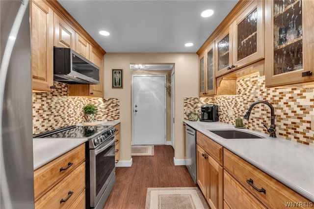 60 Hamlin 4, Amherst, NY 14221