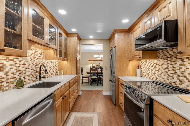 60 Hamlin 4, Amherst, NY 14221