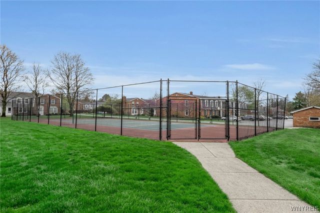 60 Hamlin 4, Amherst, NY 14221