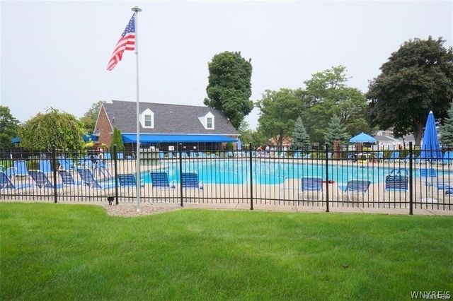 60 Hamlin 4, Amherst, NY 14221