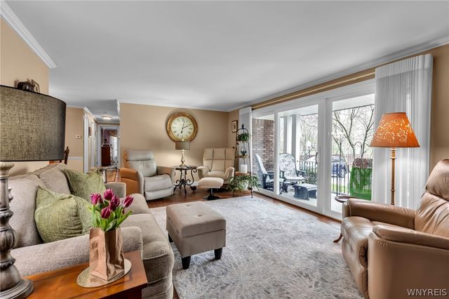 60 Hamlin 4, Amherst, NY 14221