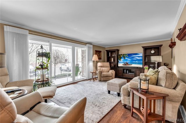 60 Hamlin 4, Amherst, NY 14221