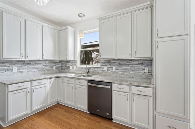 6088 Oak Ridge Drive, Huber Heights, OH 45424