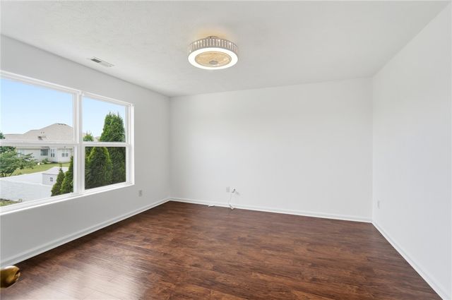 6088 Oak Ridge Drive, Huber Heights, OH 45424
