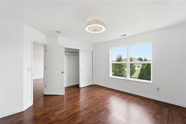 6088 Oak Ridge Drive, Huber Heights, OH 45424