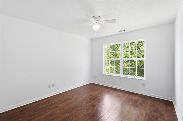 6088 Oak Ridge Drive, Huber Heights, OH 45424