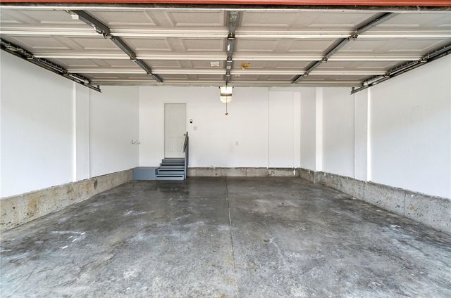 6088 Oak Ridge Drive, Huber Heights, OH 45424