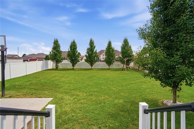6088 Oak Ridge Drive, Huber Heights, OH 45424