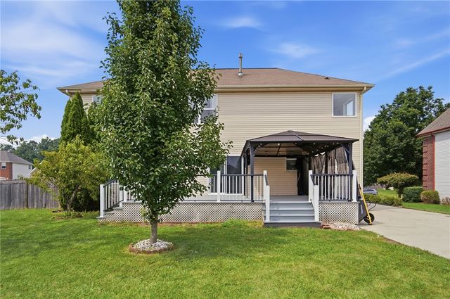6088 Oak Ridge Drive, Huber Heights, OH 45424