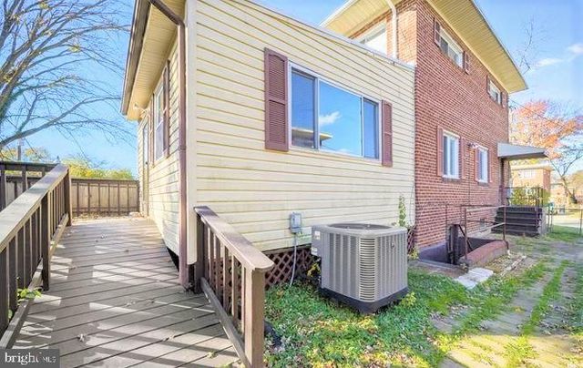 4906 WINTHROP ST, Oxon Hill, MD 20745