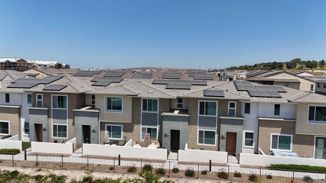 2044 BLUESTONE CIR., Chula Vista, CA 91913