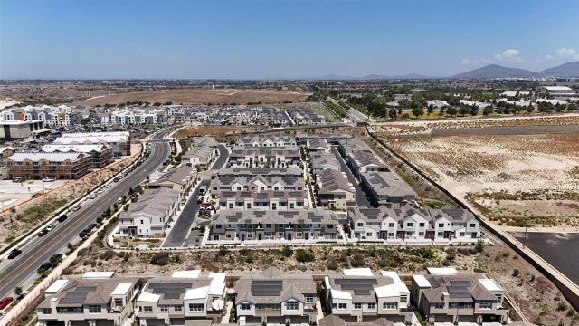 2044 BLUESTONE CIR., Chula Vista, CA 91913