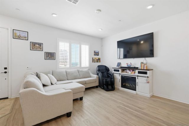 2044 BLUESTONE CIR., Chula Vista, CA 91913