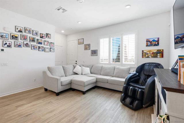 2044 BLUESTONE CIR., Chula Vista, CA 91913