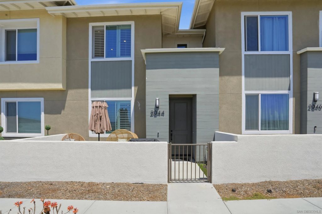 2044 BLUESTONE CIR., Chula Vista, CA 91913