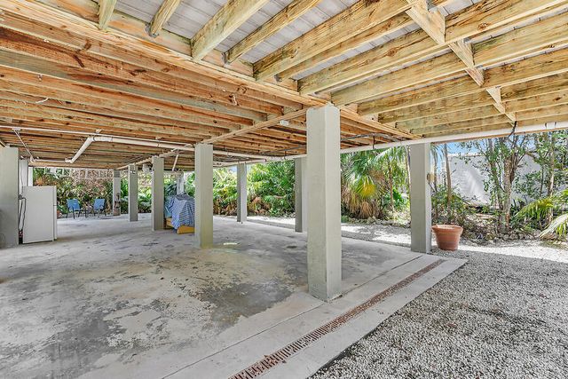 103 Stirrup Key Woods Road, Marathon, FL 33050