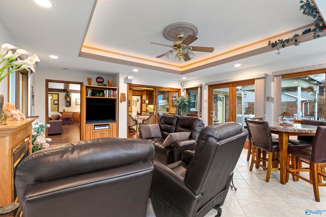 2209 Lugenia Drive, Huntsville, AL 35803