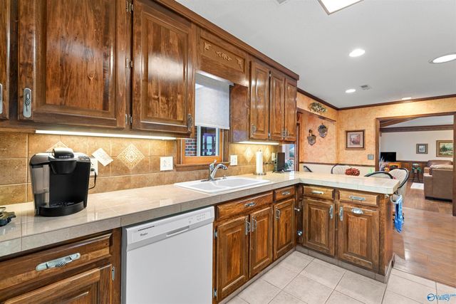 2209 Lugenia Drive, Huntsville, AL 35803