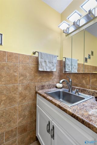 2209 Lugenia Drive, Huntsville, AL 35803