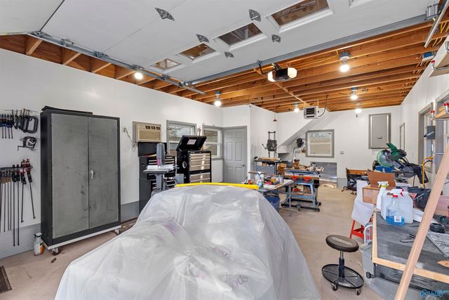 2209 Lugenia Drive, Huntsville, AL 35803