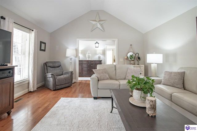 489 Lakeshore Parkway, Brandenburg, KY 40108