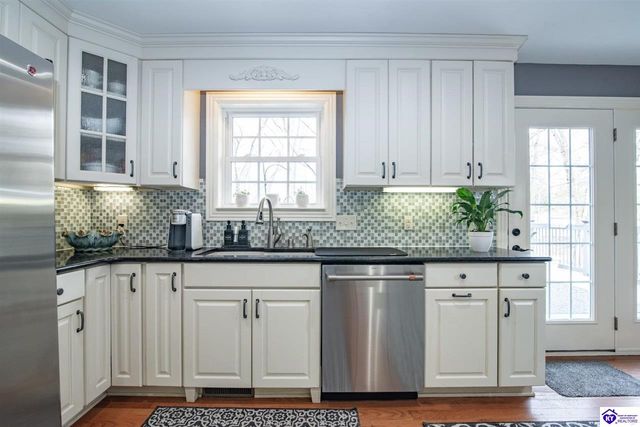 489 Lakeshore Parkway, Brandenburg, KY 40108