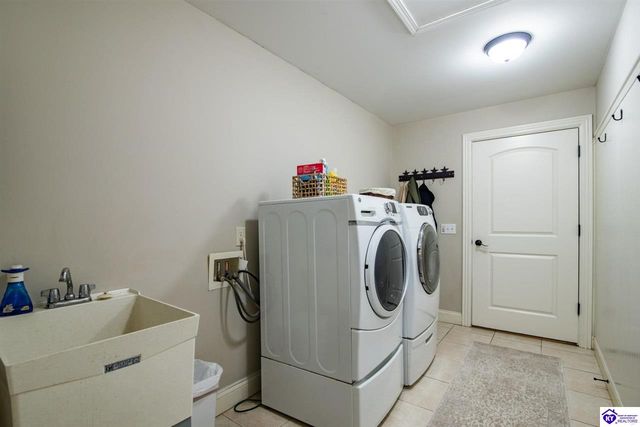 489 Lakeshore Parkway, Brandenburg, KY 40108