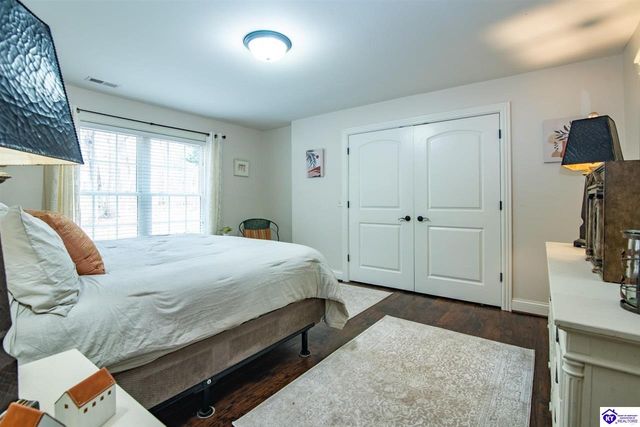 489 Lakeshore Parkway, Brandenburg, KY 40108