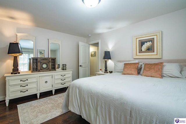 489 Lakeshore Parkway, Brandenburg, KY 40108