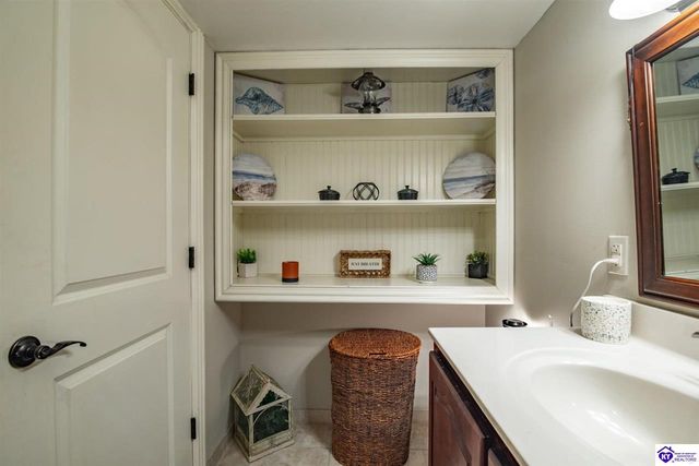 489 Lakeshore Parkway, Brandenburg, KY 40108