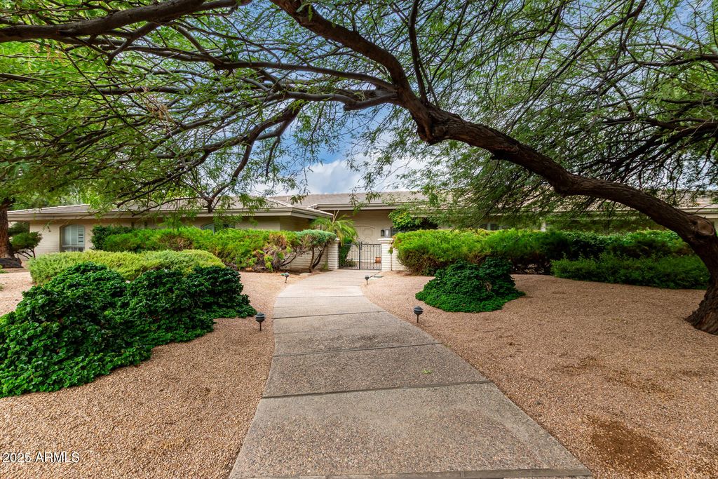 6516 E MAVERICK Road, Paradise Valley, AZ 85253