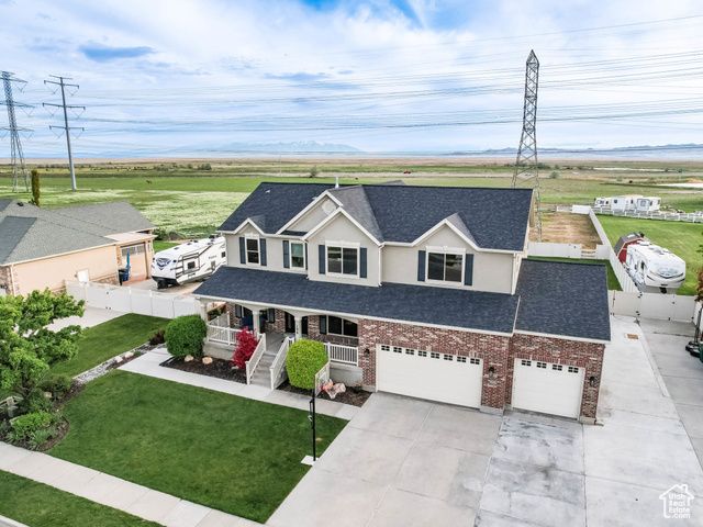196 S WELLINGTON DR, Kaysville, UT 84037