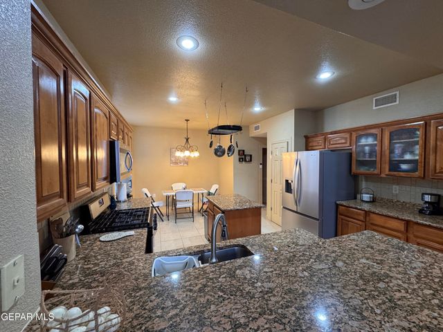 6377 FRANKLIN GATE Drive, El Paso, TX 79912