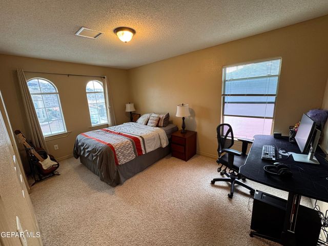 6377 FRANKLIN GATE Drive, El Paso, TX 79912