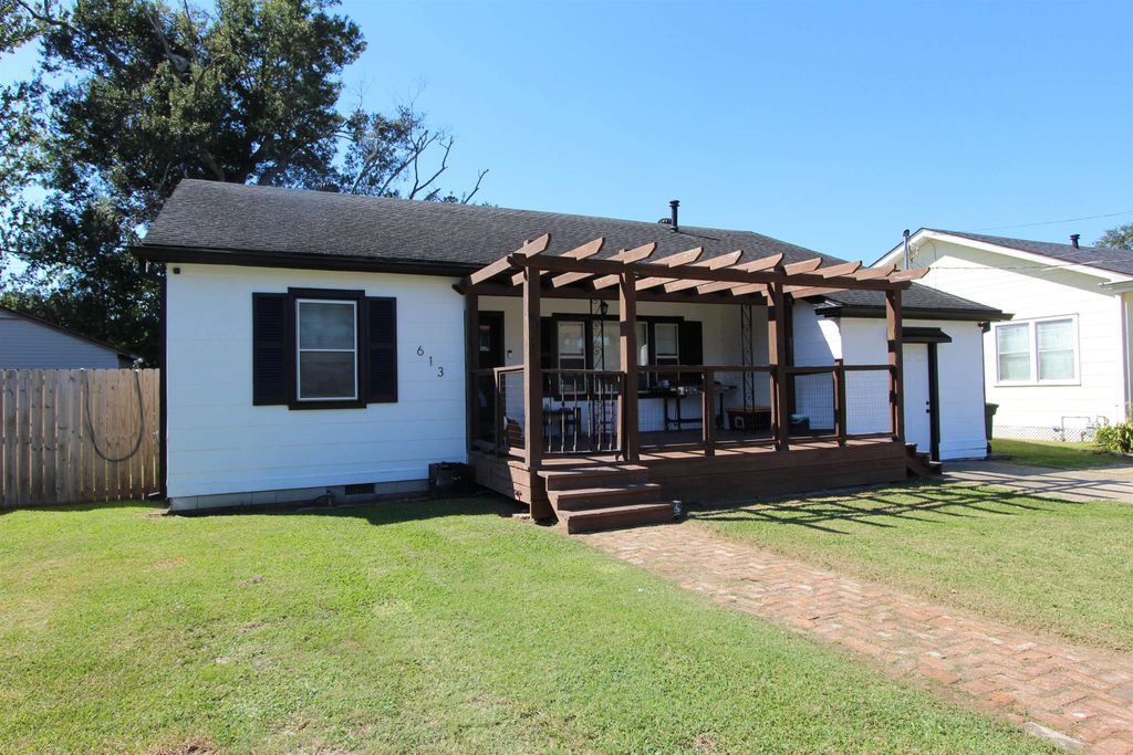 613 Duval Avenue, Houma, LA 70364