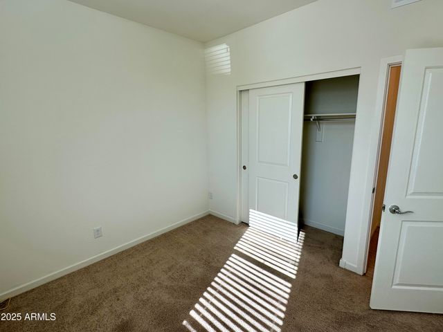 30976 N AUDOBON Drive, San Tan Valley, AZ 85143