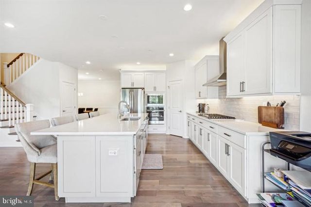 41 MIDSUMMER DR, West Chester, PA 19382