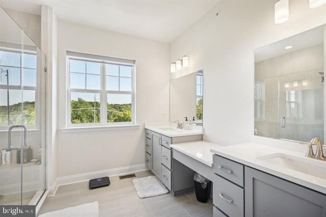 41 MIDSUMMER DR, West Chester, PA 19382