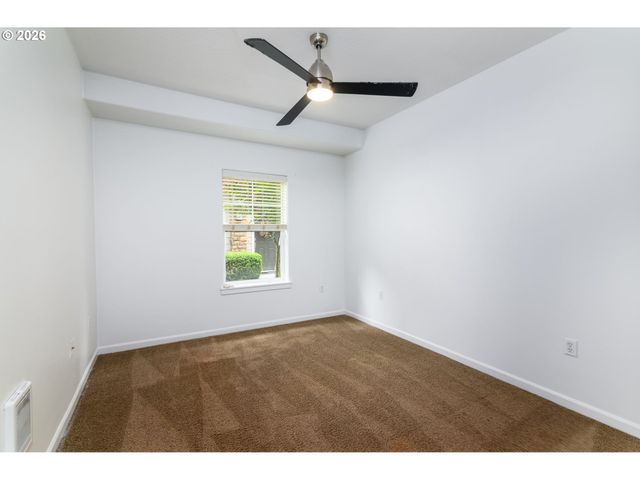 10651 Ne RED WING Way 102, Hillsboro, OR 97006