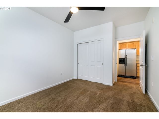 10651 Ne RED WING Way 102, Hillsboro, OR 97006