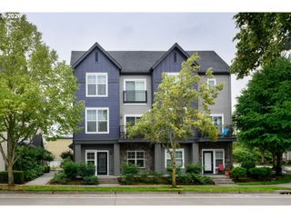 10651 Ne RED WING Way 102, Hillsboro, OR 97006