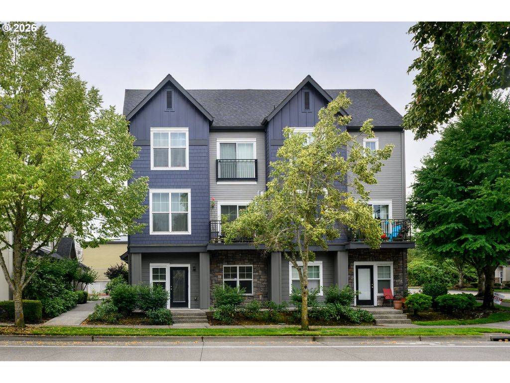 10651 Ne RED WING Way 102, Hillsboro, OR 97006