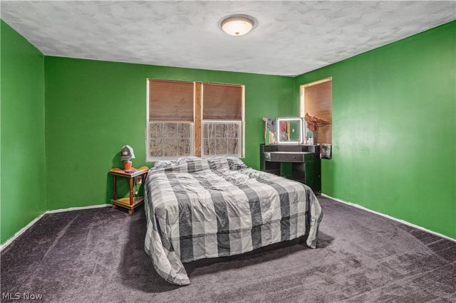 1201 Congress Road, Belpre, OH 45714