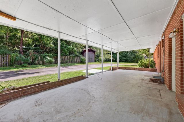 910 Highway 13, Cunningham, TN 37052