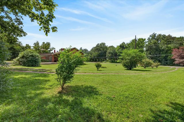 910 Highway 13, Cunningham, TN 37052